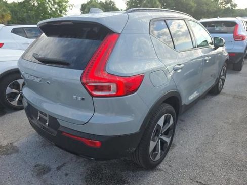 Used 2026 Volvo XC40 B5 Plus AWD/4WD image 4