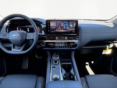 New 2026 Nissan Pathfinder SL AWD/4WD image 10