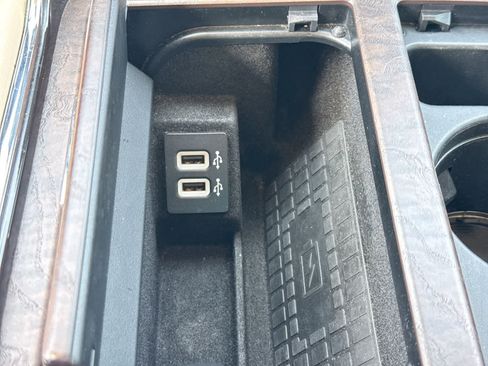 Used 2018 Lincoln Navigator Reserve w/ Technology Package AWD/4WD image 38
