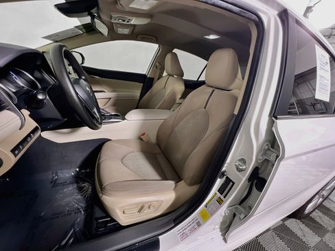 Used 2023 Toyota Camry LE FWD image 15