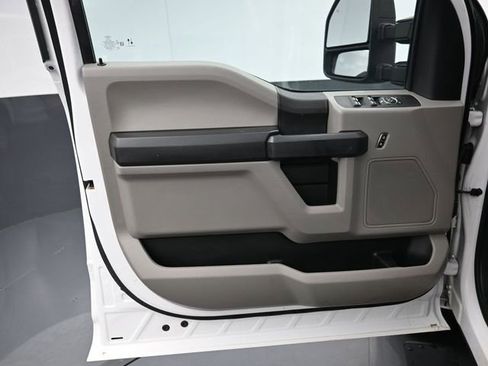 Used 2021 Ford F250 XL w/ Power Equipment Group image 11