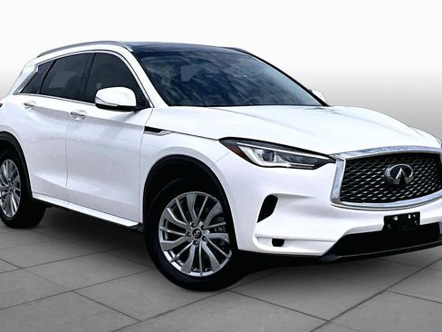 Used 2023 INFINITI QX50 Luxe FWD image 3