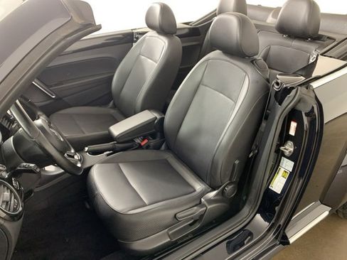 Used 2018 Volkswagen Beetle 2.0T S image 13