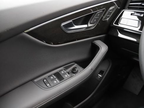 New 2026 Audi Q8 Premium Plus image 25