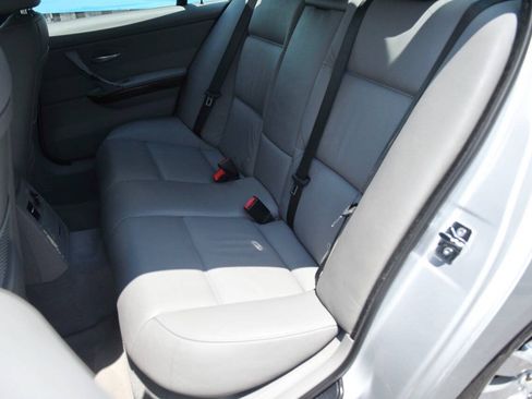 Used 2006 BMW 325i Sedan RWD image 14
