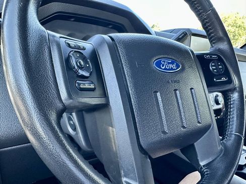 Used 2016 Ford F250 Lariat w/ Lariat Ultimate Package AWD/4WD image 23