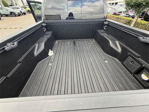 Used 2021 Toyota Tacoma TRD Sport w/ Technology Package image 23