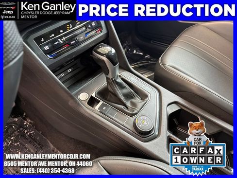 Used 2024 Volkswagen Tiguan SE R-Line image 17