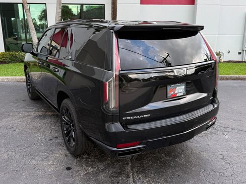 Used 2021 Cadillac Escalade Sport Platinum image 15