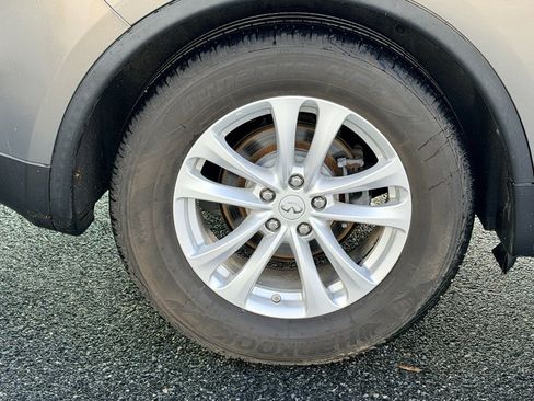 Used 2011 INFINITI FX35 2WD w/ Premium Pkg image 26