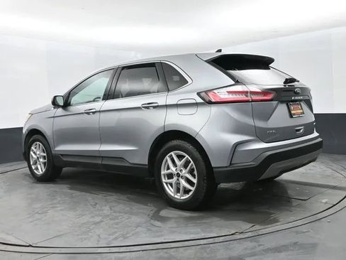 Used 2024 Ford Edge SEL image 9