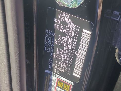 Used 2024 Kia Sorento S image 26