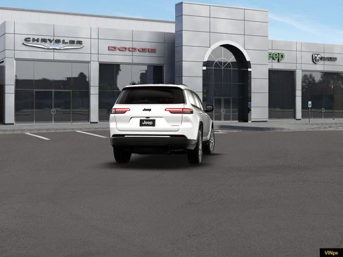 New 2026 Jeep Grand Cherokee L 2WD image 14