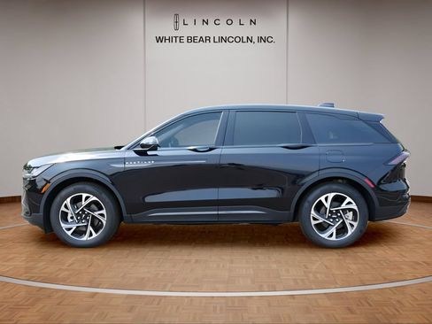 Used 2026 Lincoln Nautilus Premier w/ Equipment Group 102A AWD/4WD image 8