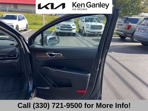 Certified 2023 Kia Sportage EX image 59