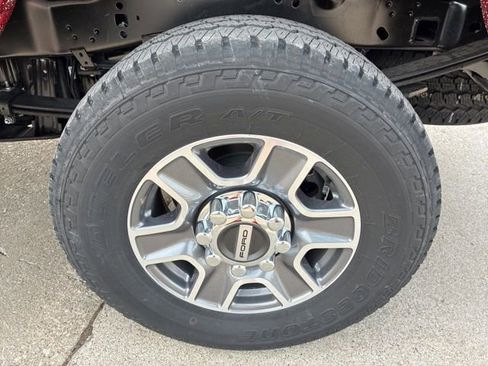 New 2026 Ford F250 Lariat w/ FX4 Off-Road Package image 15