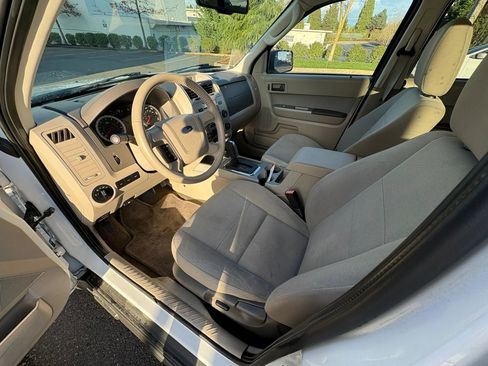Used 2010 Ford Escape 2WD Hybrid image 10