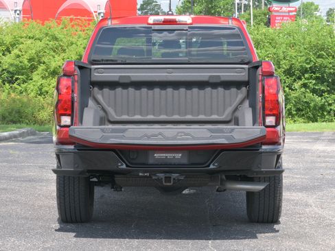 Used 2026 Chevrolet Colorado W/T w/ WT Custom Package RWD image 29