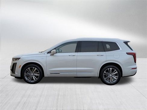 Certified 2023 Cadillac XT6 Premium Luxury image 8