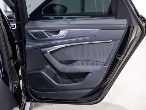 Used 2025 Audi RS 6 performance image 28