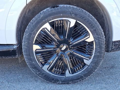 New 2025 Cadillac Escalade IQ Sport 2 w/ LPO, ONYX Package image 5