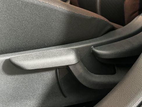 New 2025 Nissan Versa SR w/ Trunk Package FWD image 12