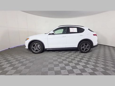 Used 2023 Alfa Romeo Stelvio Ti AWD/4WD image 49