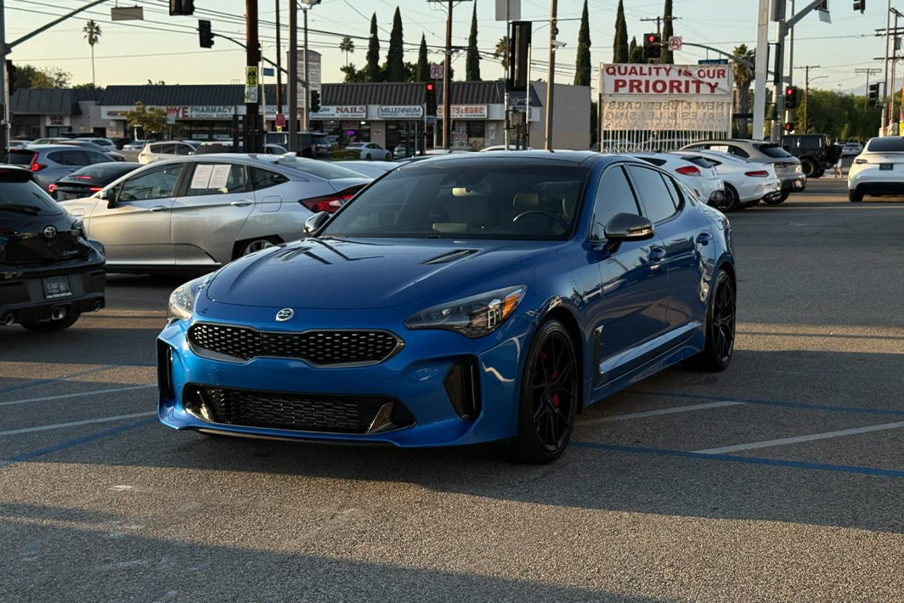 Used 2018 Kia Stinger GT2 AWD/4WD image 2