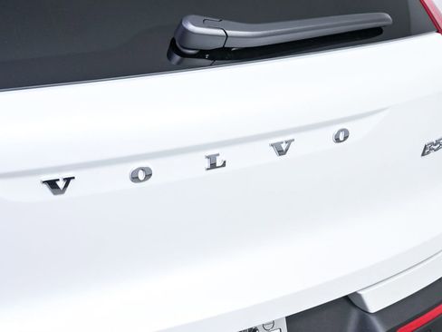 New 2026 Volvo XC40 B5 Plus w/ Protection Package Premier image 35