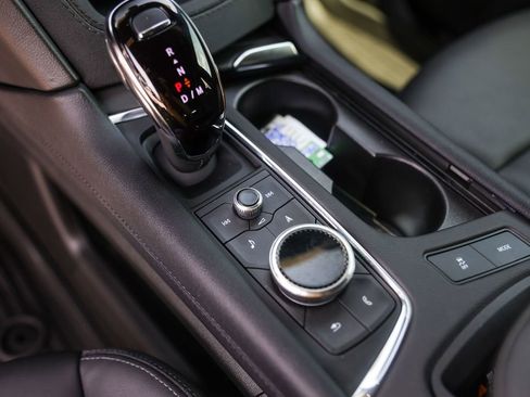 Certified 2024 Cadillac XT5 Sportv w/ Technology Package AWD/4WD image 21