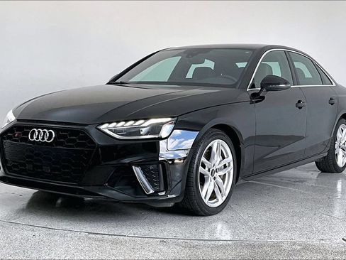 Used 2023 Audi A4 2.0T Premium Plus AWD/4WD image 5