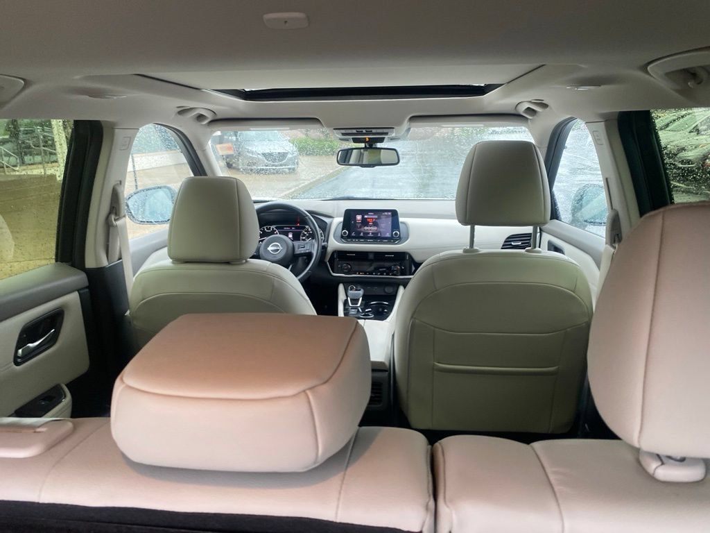 Used 2023 Nissan Rogue SL AWD/4WD image 19