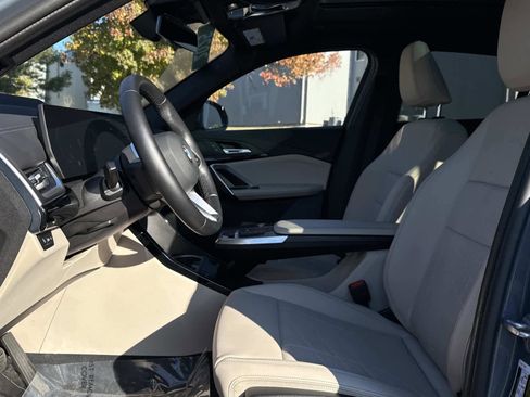 Used 2025 BMW X2 xDrive28i image 14