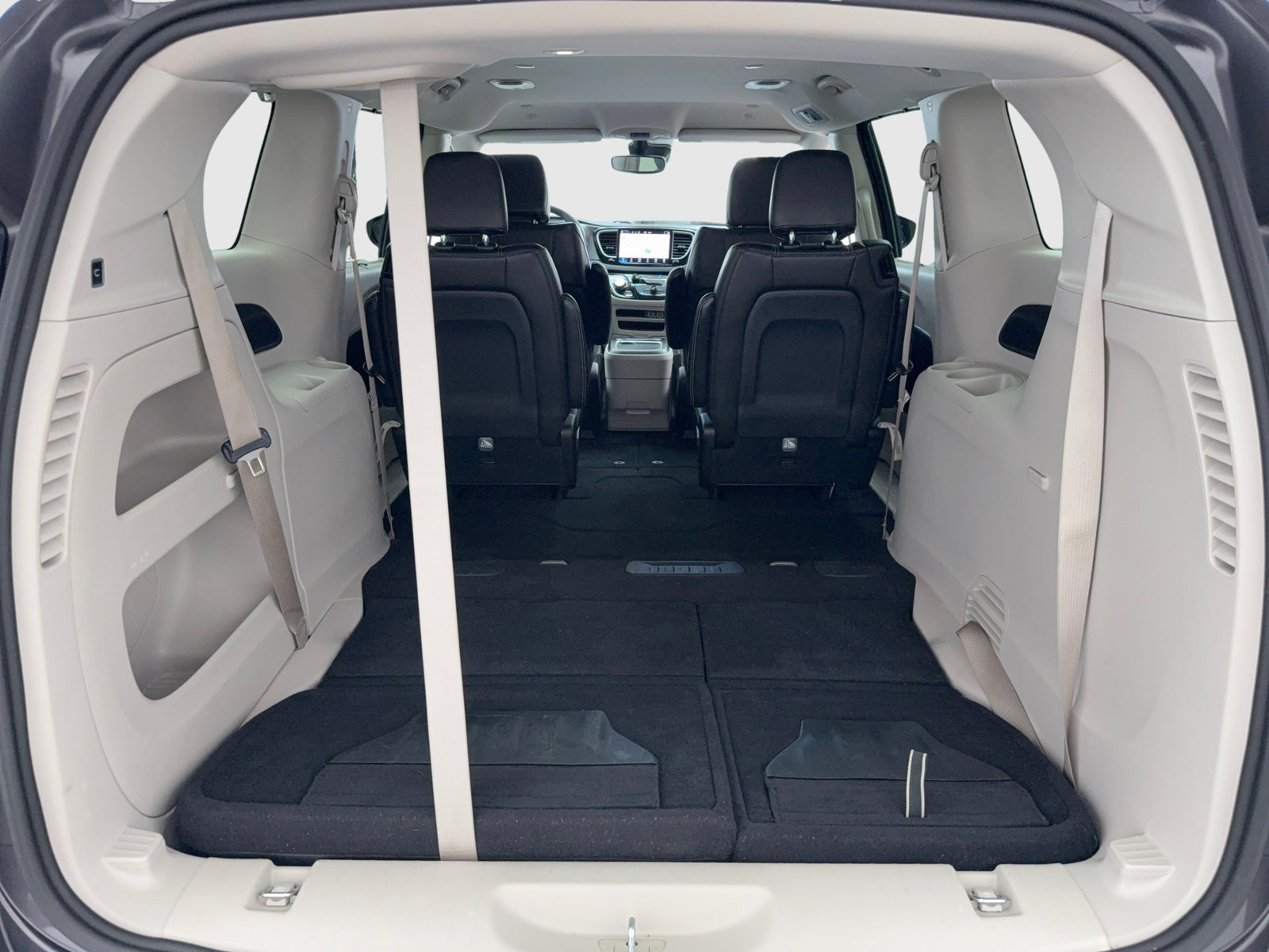 Used 2023 Chrysler Pacifica Touring-L FWD image 46