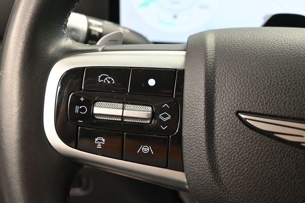 Used 2025 Genesis GV80 2.5T Standard AWD/4WD image 43