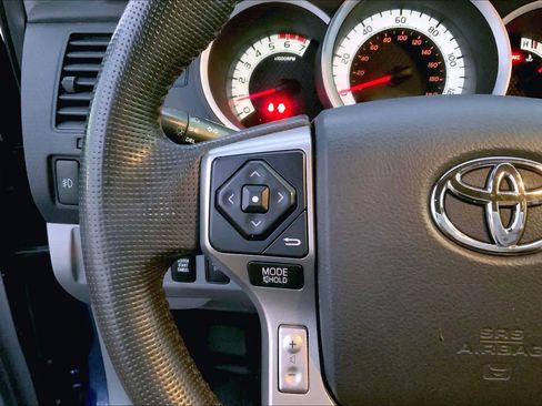 Used 2014 Toyota Tacoma 4x4 Double Cab w/ TRD Sport Package image 23