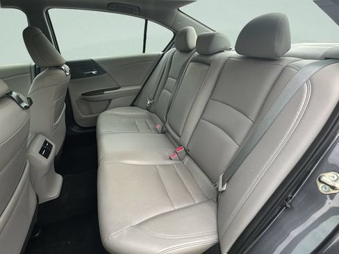 Used 2017 Honda Accord EX-L image 14