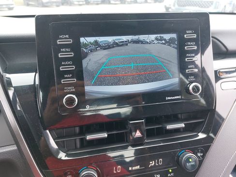 Used 2022 Toyota Camry SE FWD image 24