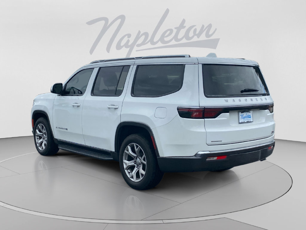 Used 2022 Jeep Wagoneer Series II AWD/4WD image 3
