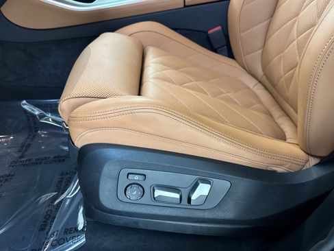Used 2026 BMW X5 sDrive40i w/ Premium Package RWD image 15