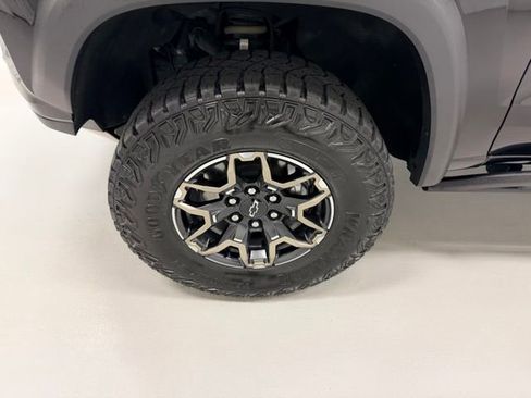 Certified 2023 Chevrolet Colorado ZR2 w/ ZR2 Convenience Package III AWD/4WD image 21