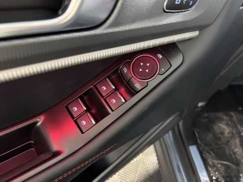 New 2026 Ford Explorer ST-Line w/ ST-Line Street Pack image 15