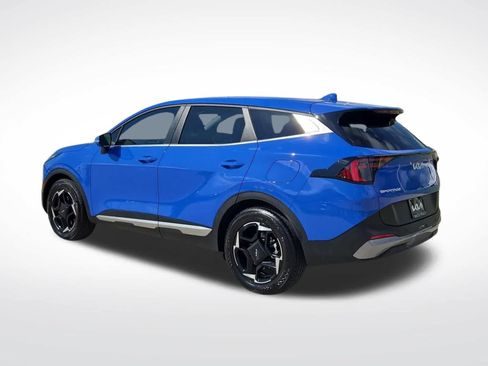Certified 2026 Kia Sportage EX FWD image 5