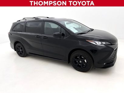 Used 2025 Toyota Sienna XLE Woodland Edition