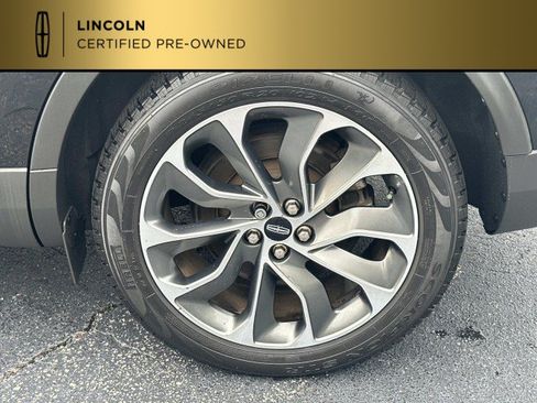Certified 2021 Lincoln Nautilus Reserve w/ Cargo Utility Package AWD/4WD image 20