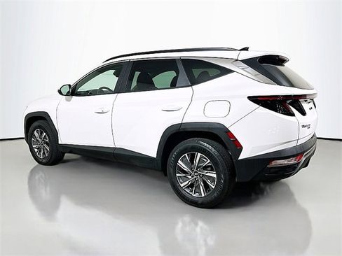 Used 2022 Hyundai Tucson Blue image 5
