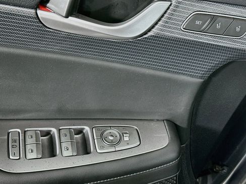 Used 2023 Hyundai Palisade Limited FWD image 15