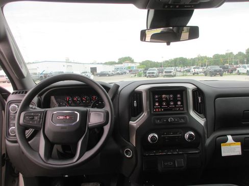 New 2026 GMC Sierra 1500 Pro w/ Pro Value Package AWD/4WD image 16