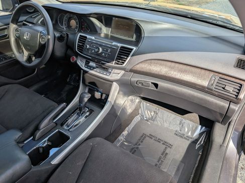 Used 2014 Honda Accord EX image 42
