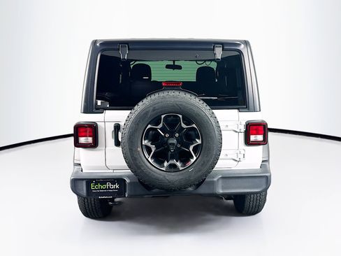 Used 2021 Jeep Wrangler Sport S AWD/4WD image 7